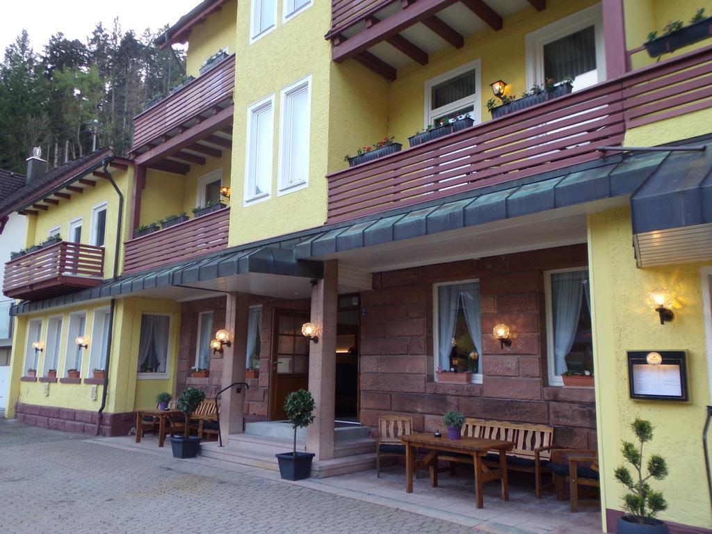 Hotel Sieben Linden Lauterbach (Rugen) Exterior foto